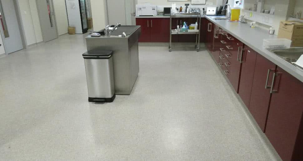 Non slip veterinary flooring